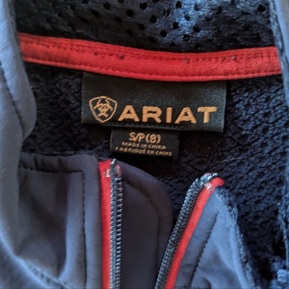 Youth Small Ariat jacket - Picture 2 of 2